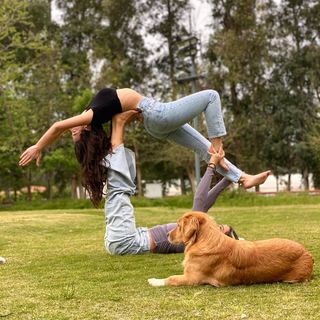 Pinar Deniz feet photo thumbnail