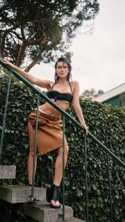 Pinar Deniz feet photo thumbnail