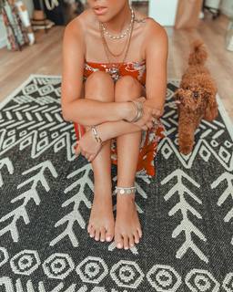 Pinelopi Plaka feet photo 17