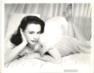 Piper Laurie feet photo 20