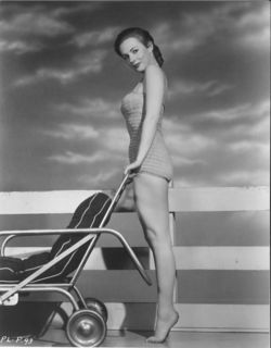 Piper Laurie feet photo 12
