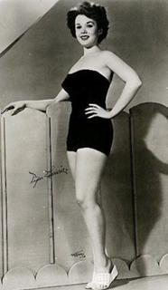 Piper Laurie feet photo 6