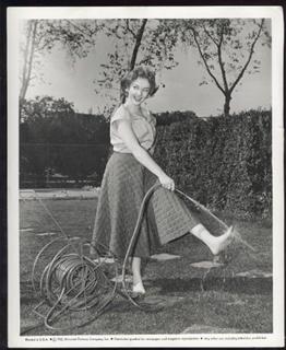 Piper Laurie feet photo 20