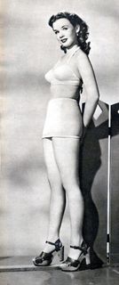 Piper Laurie feet photo 2