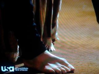 Piper Perabo feet photo thumbnail