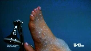 Piper Perabo feet photo thumbnail