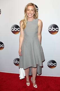 Piper Perabo feet photo thumbnail