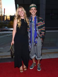 Piper Perabo feet photo thumbnail