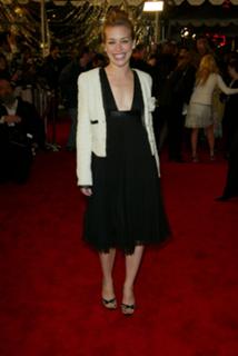 Piper Perabo feet photo thumbnail
