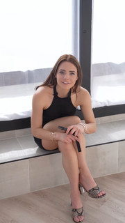 Piper Presley feet photo thumbnail