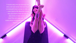 Piper Presley feet photo thumbnail