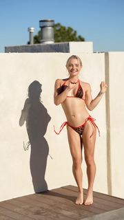 Piper Presley feet photo thumbnail