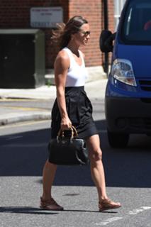 Pippa Middleton feet photo thumbnail