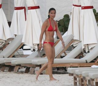 Pippa Middleton feet photo thumbnail