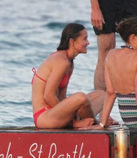 Pippa Middleton feet photo thumbnail