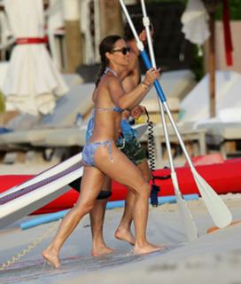 Pippa Middleton feet photo thumbnail
