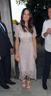 Pippa Middleton feet photo thumbnail