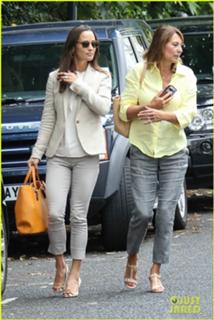 Pippa Middleton feet photo thumbnail