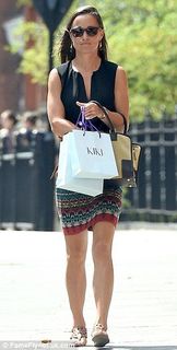 Pippa Middleton feet photo thumbnail