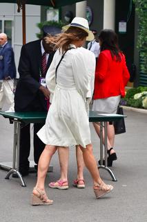 Pippa Middleton feet photo thumbnail