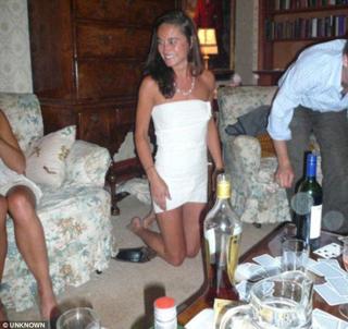 Pippa Middleton feet photo thumbnail