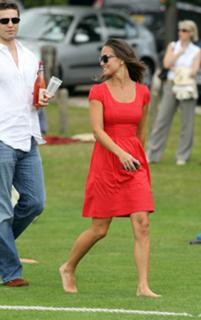 Pippa Middleton feet photo thumbnail