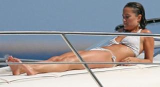 Pippa Middleton feet photo thumbnail