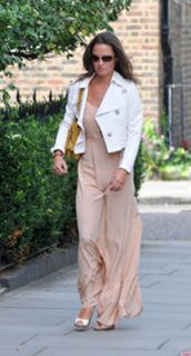 Pippa Middleton feet photo thumbnail