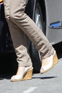 Pippa Middleton feet photo thumbnail
