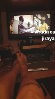 Pitty feet photo 9