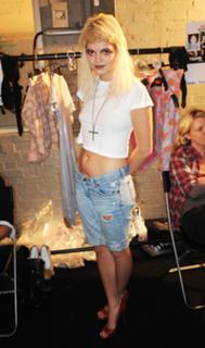 Pixie Geldof feet photo 13