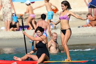Pixie Geldof feet photo 4
