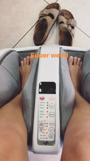 Pixie Geldof feet photo 18