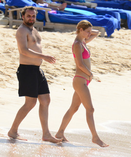 Pixie Geldof feet photo 19