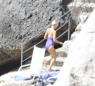 Pixie Geldof feet photo 17