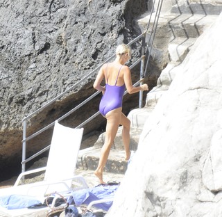 Pixie Geldof feet photo 16