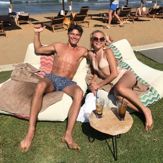 Pixie Lott feet photo thumbnail