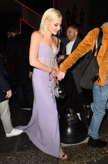 Pixie Lott feet photo thumbnail