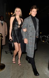 Pixie Lott feet photo thumbnail