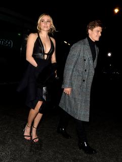 Pixie Lott feet photo thumbnail