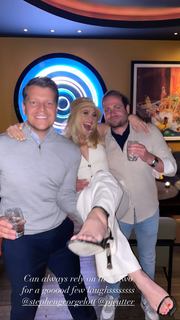 Pixie Lott feet photo thumbnail