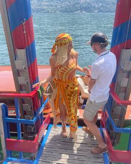 Pixie Lott feet photo thumbnail