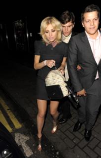 Pixie Lott feet photo thumbnail