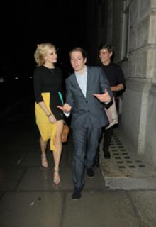Pixie Lott feet photo thumbnail