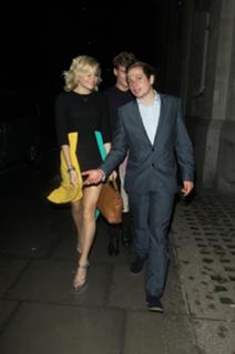Pixie Lott feet photo thumbnail