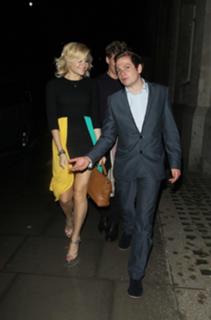 Pixie Lott feet photo thumbnail