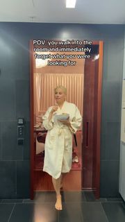 Pixie Lott feet photo thumbnail