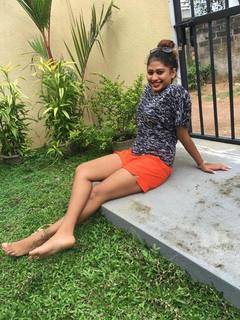 Piyumi Hansamali feet photo 4