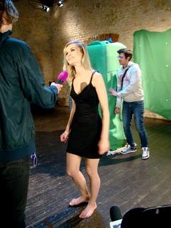 Polina Gagarina feet photo thumbnail