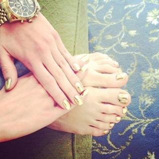 Polina Gagarina feet photo thumbnail